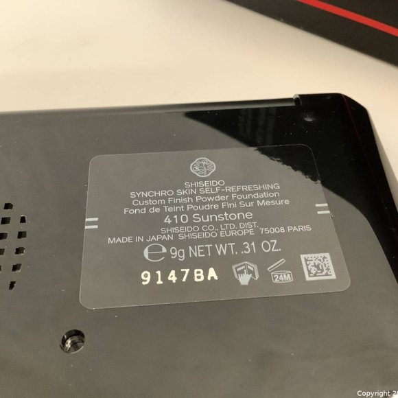 Shisheiso Synchro Skin Self-Refreshing Powder Foundation - Picture 3 of 6